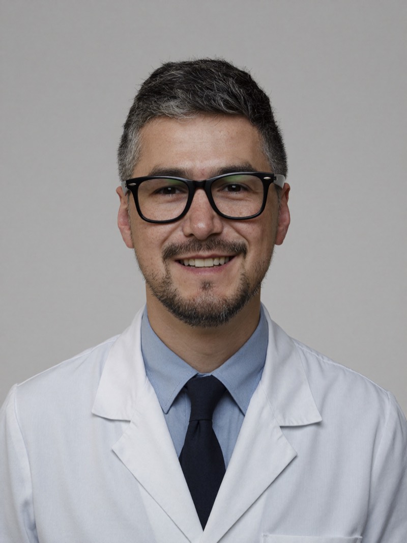 Dr. Yoshiro Sato, Ortopedia y Traumatología